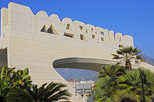 marbella-welcome-sign.jpg (108 KB)